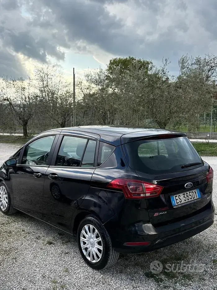 Usata Ford B-MAX 75 CV (55 kW) 2014 Nero Monovolume