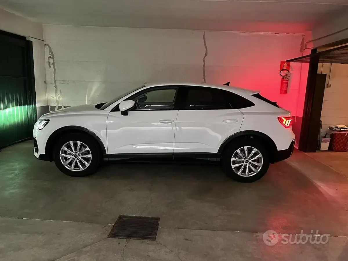 Usata Audi Q3 Sportback Business Plus 150 CV (110 kW) 2023 Bianco SUV