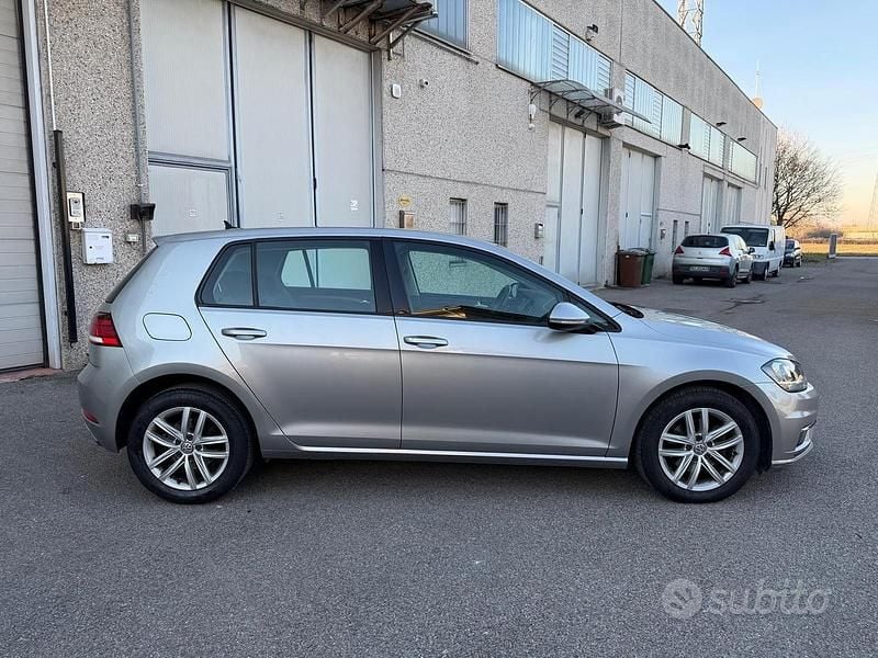 Usata VW Golf VII Business 116 CV (85 kW) 2018 Grigio Berlina