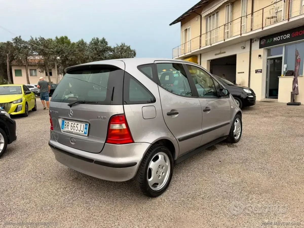 Usata Mercedes A170 Classic 95 CV (69 kW) 2001 Utilitaria