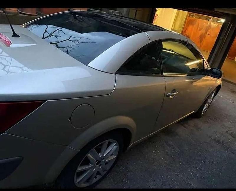 Usata Renault Mégane Cabriolet Dynamique 135 CV (99 kW) 2004 Cabrio