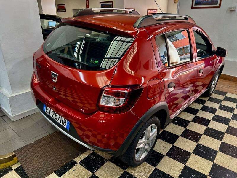 Usata Dacia Sandero Prestige 90 CV (66 kW) 2014 Nero Utilitaria