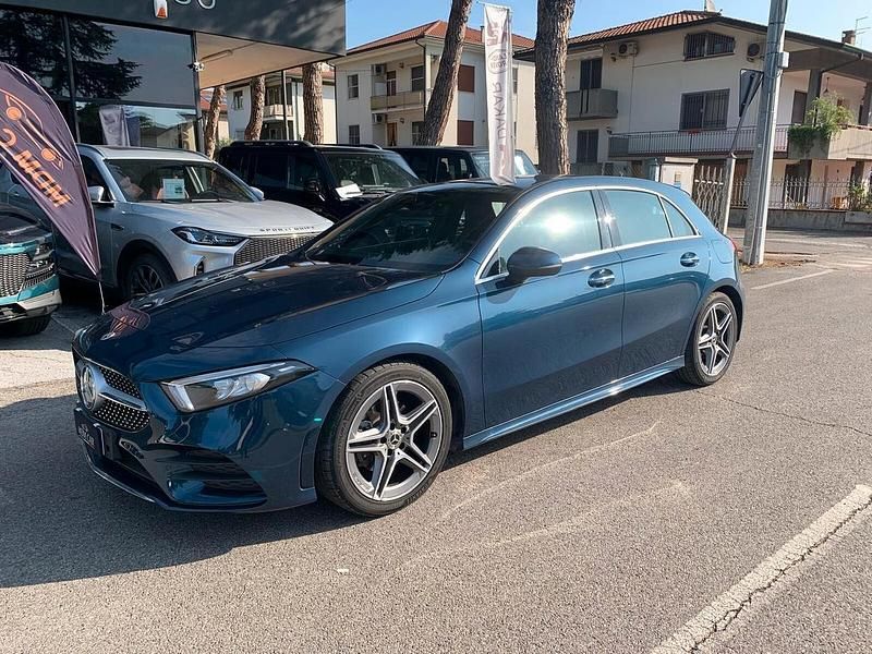Blu Usata 2021 Mercedes A200 Premium Tre volumi | 25.900 € (Ottimo prezzo) - Immagine 1/4