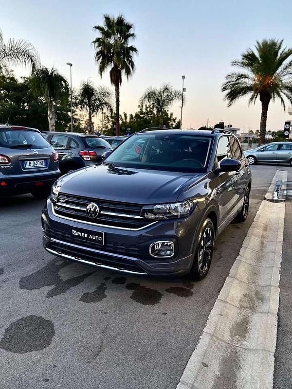 Usata VW T-Cross Style 95 CV (69 kW) 2022 Grigio SUV