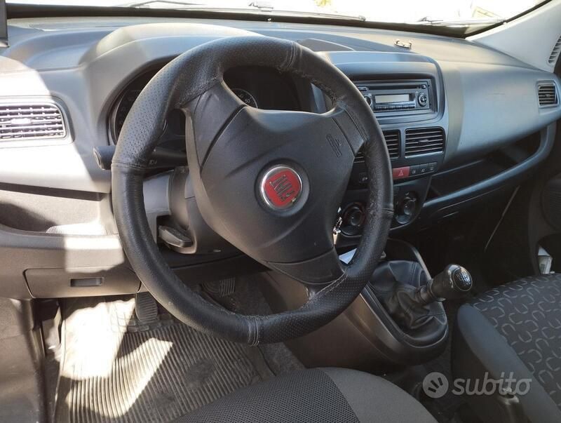 Usata Fiat Doblò 135 CV (99 kW) 2012 Bianco Monovolume