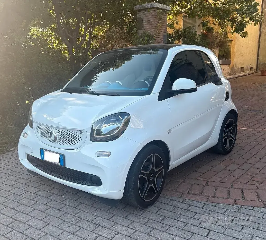 Usata Smart ForTwo Coupé Passion 71 CV (52 kW) 2015 Bianco Coupé