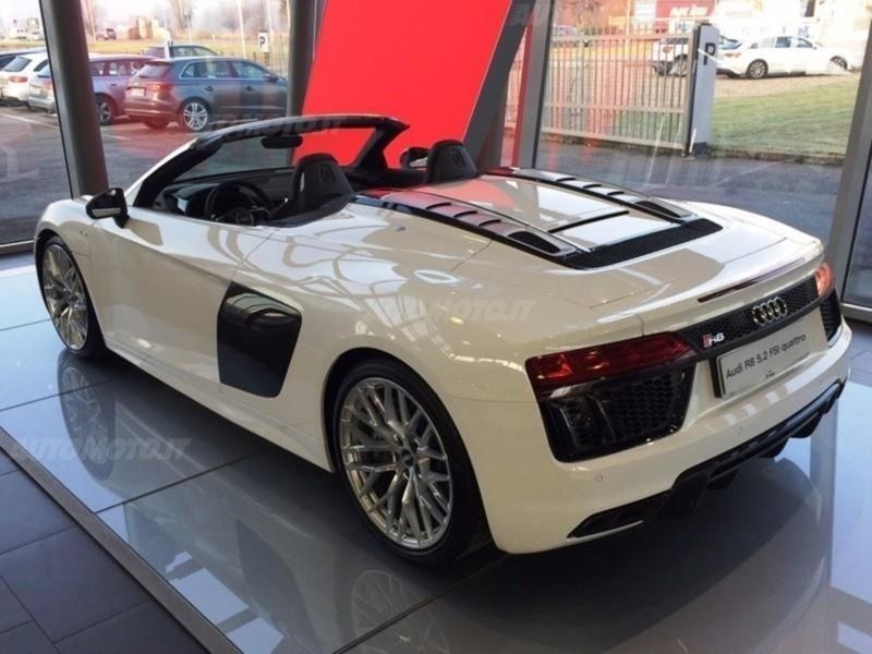 Audi r8 cabrio