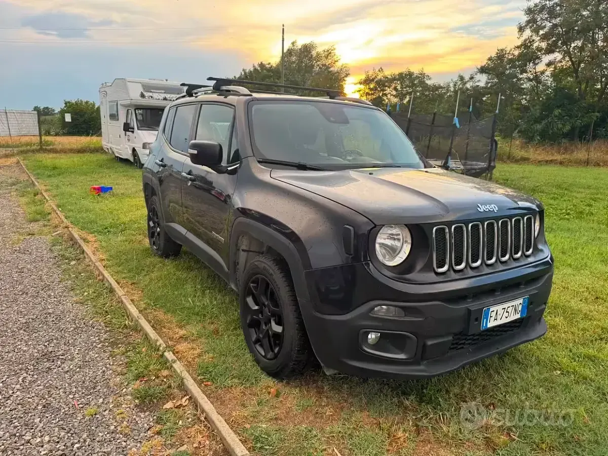 Usata Jeep Renegade Limited 140 CV (102 kW) 2015 Nero SUV
