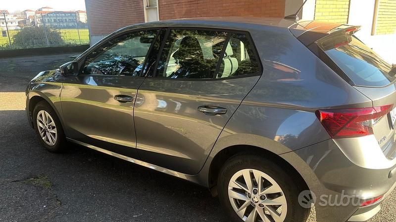 Usata Skoda Fabia Ambition 65 CV (47 kW) 2022 Grigio Berlina