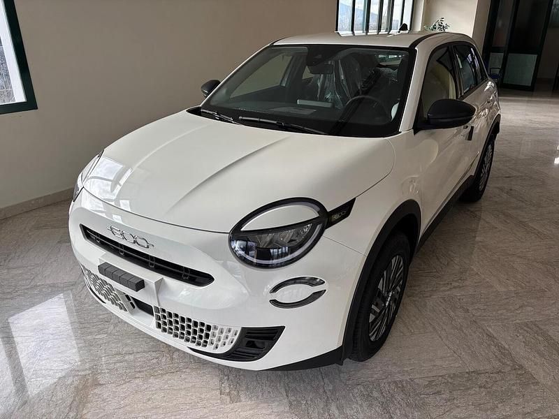 Bianco Nuova 2025 Fiat 600 SUV | 20.950 € - Immagine 1/4