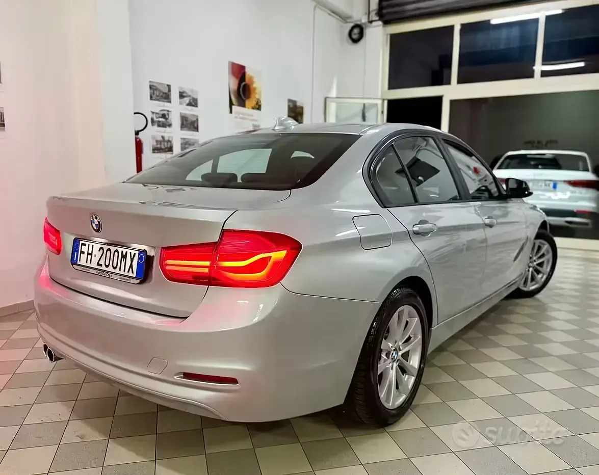 Usata BMW 325 Advantage 224 CV (164 kW) 2017 Grigio Berlina