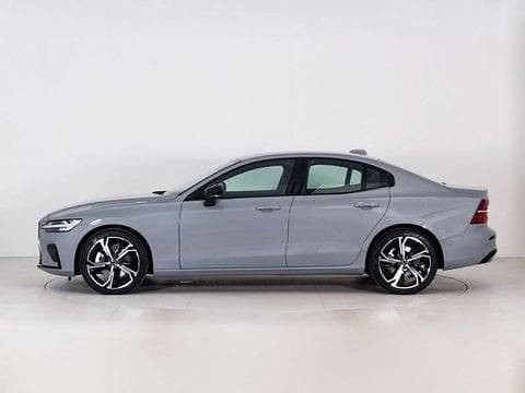 Usata Volvo S60 Plus 197 CV (144 kW) 2024 Vapour grey Berlina