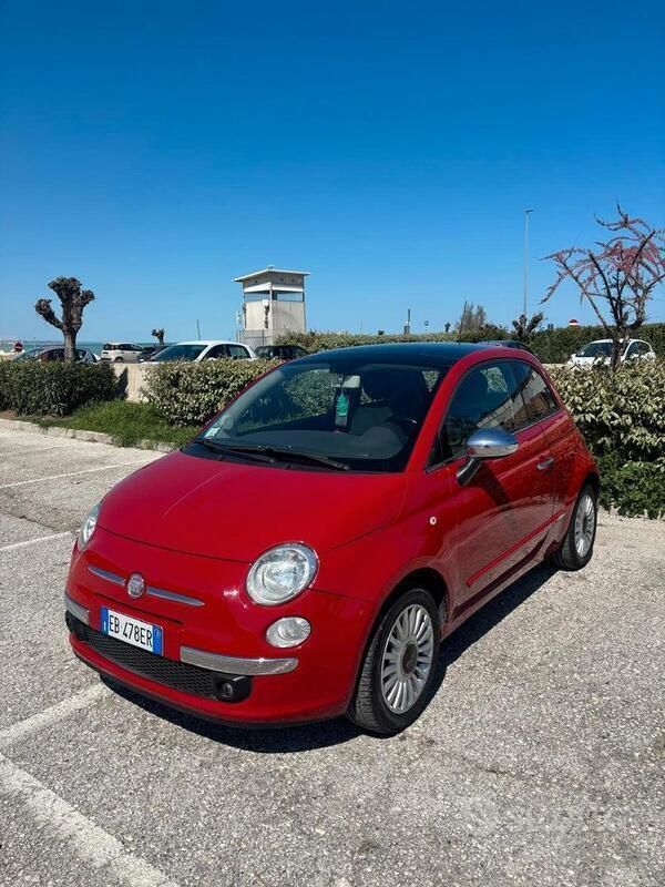 Rosso Usata 2010 Fiat 500 Due volumi | 5600 € (Buon prezzo) - Immagine 1/4