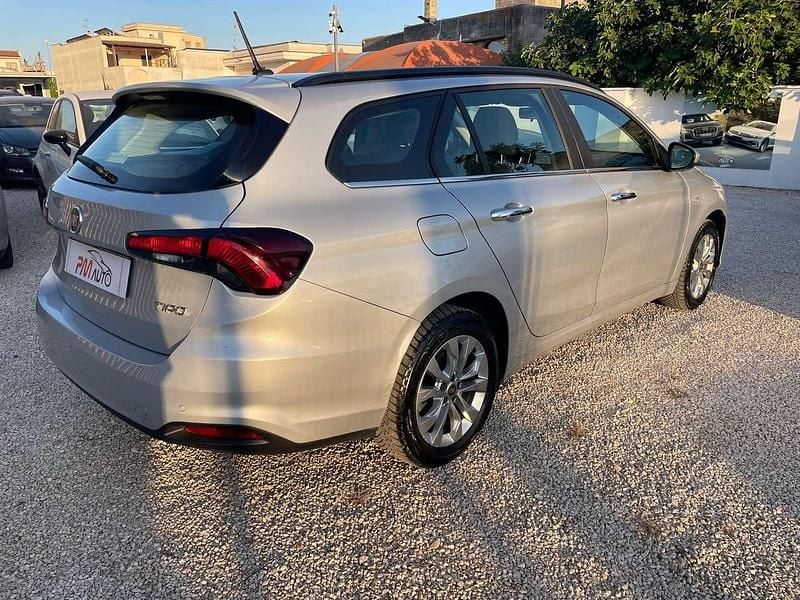 Usata Fiat Tipo Sport 131 CV (96 kW) 2021 Grigio Station wagon