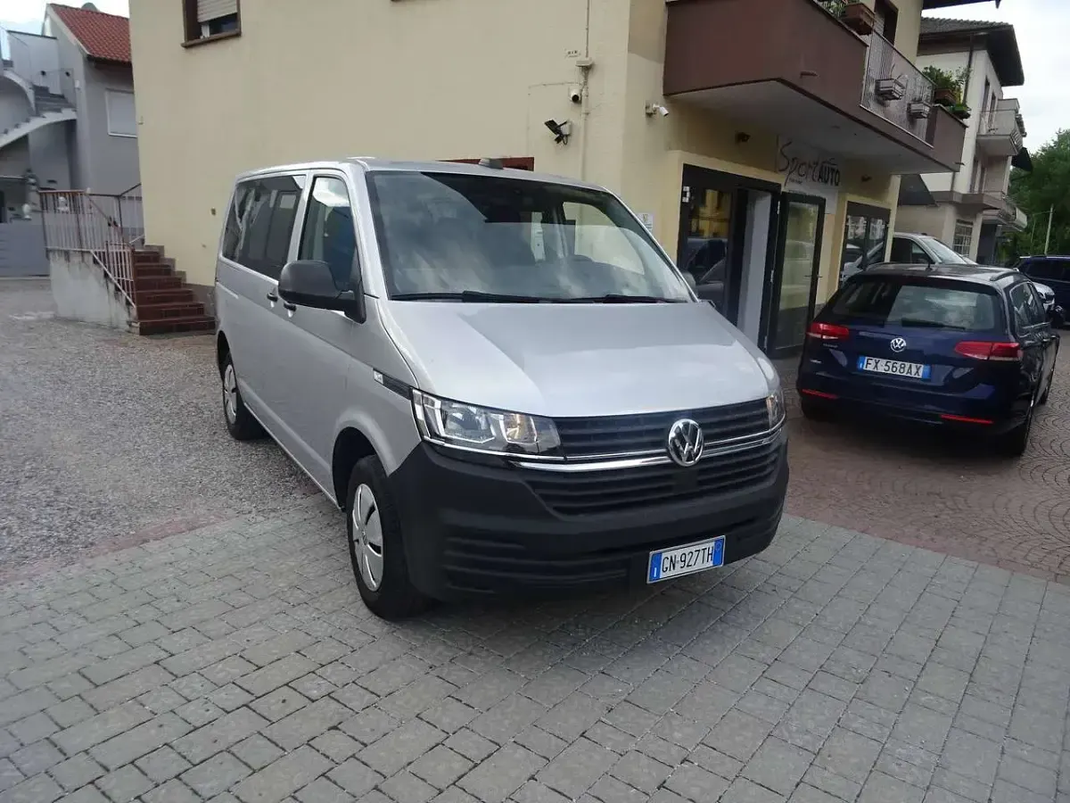 Usata VW T6.1 110 CV (80 kW) 2023 Argento Furgone