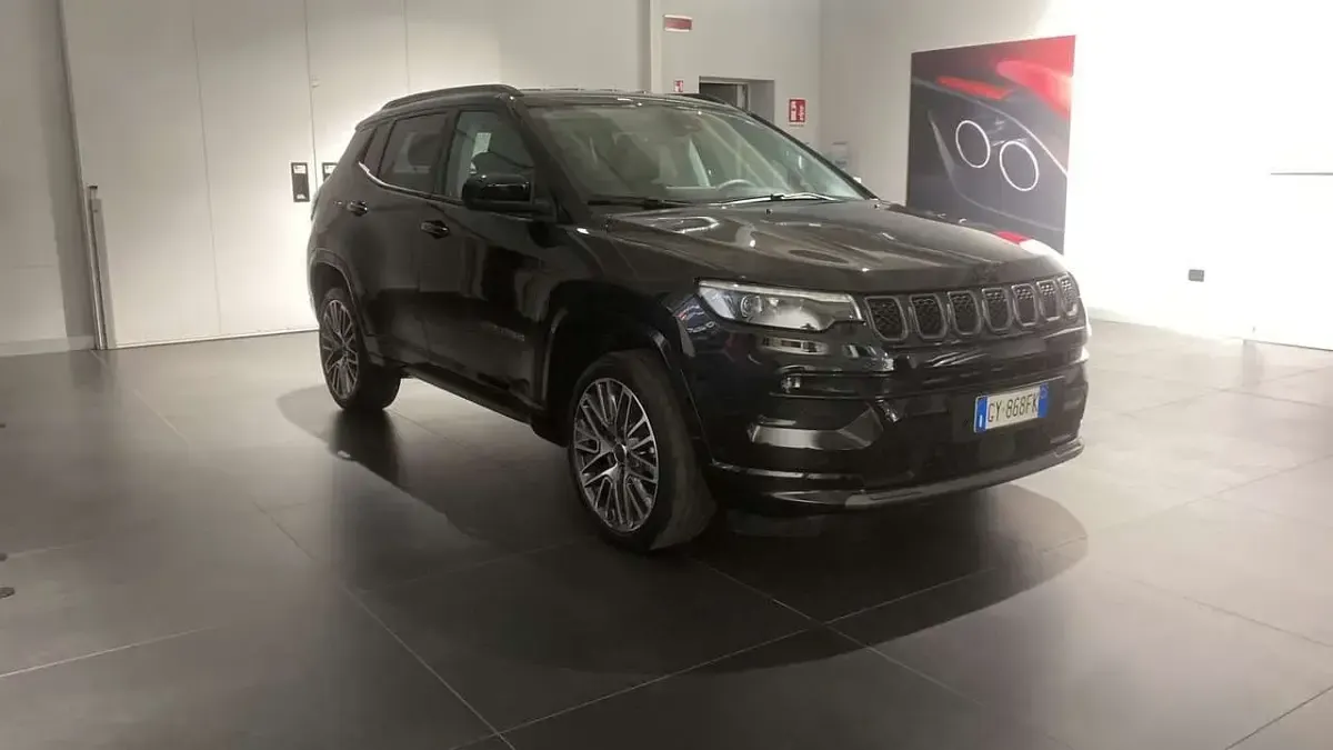 Usata Jeep Compass Summit 131 CV (96 kW) 2025 Nero SUV