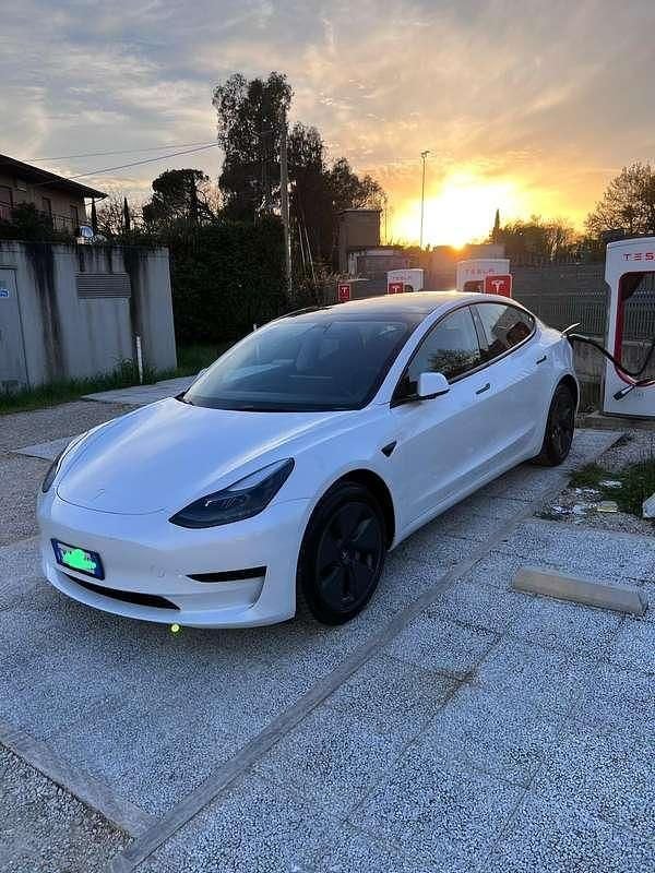 Usata 2023 Tesla Model 3 Berlina | 26.000 € (Super prezzo) - Immagine 1/1