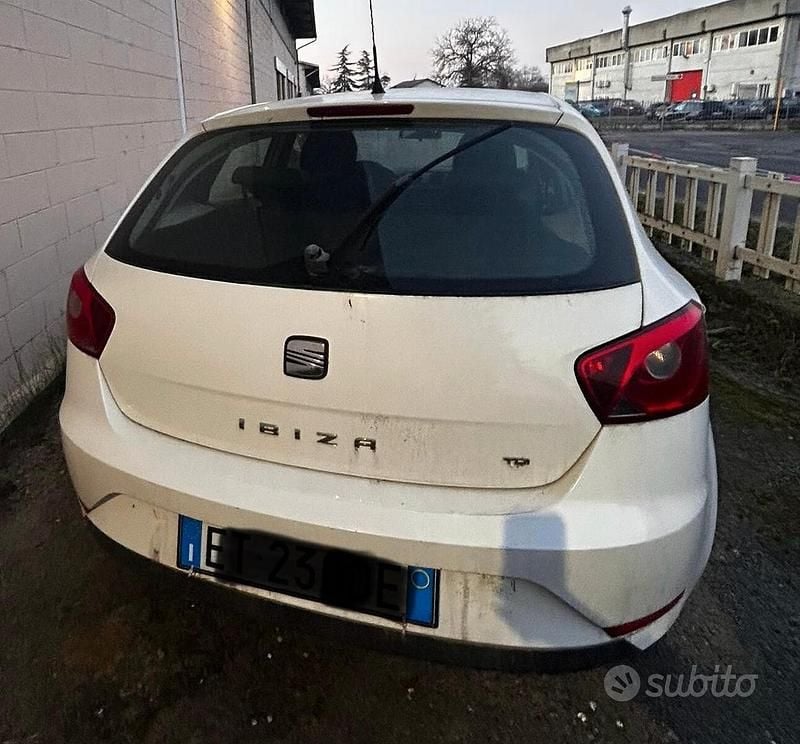 Usata Seat Ibiza ST Style 75 CV (55 kW) 2013 Bianco Station wagon
