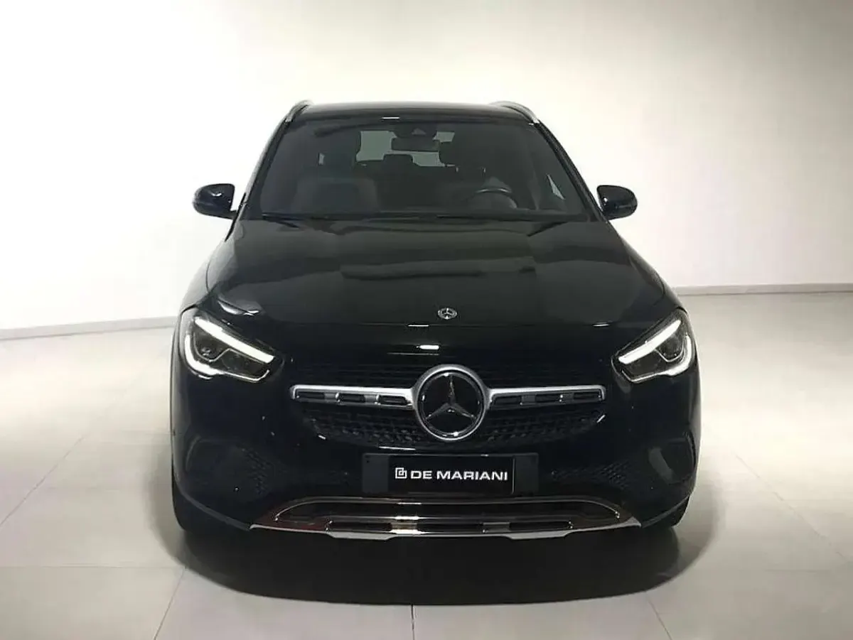 Usata Mercedes GLA200 150 CV (110 kW) 2020 Nero SUV