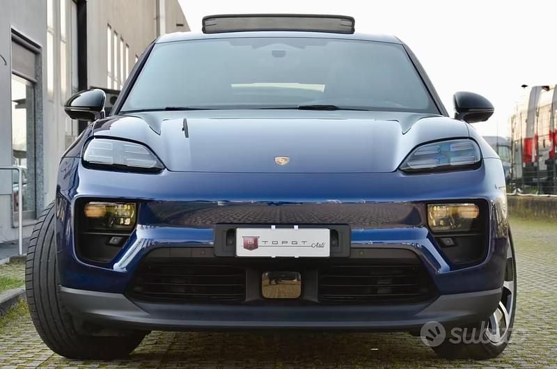 Usata Porsche Macan 300 kW (408 CV) 2024 Blu SUV