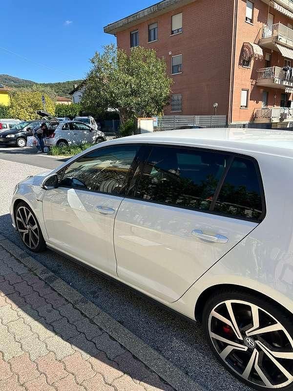 Usata VW Golf VII GTI 245 CV (180 kW) 2018 Bianco Berlina
