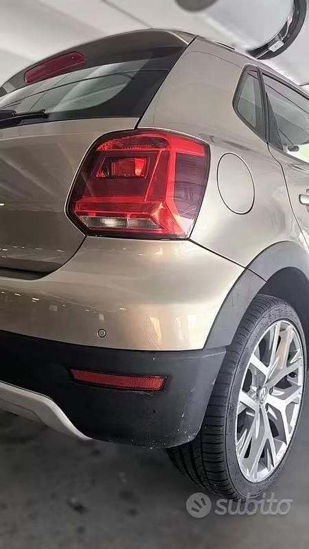 Usata VW Polo Cross 90 CV (66 kW) 2016 Utilitaria