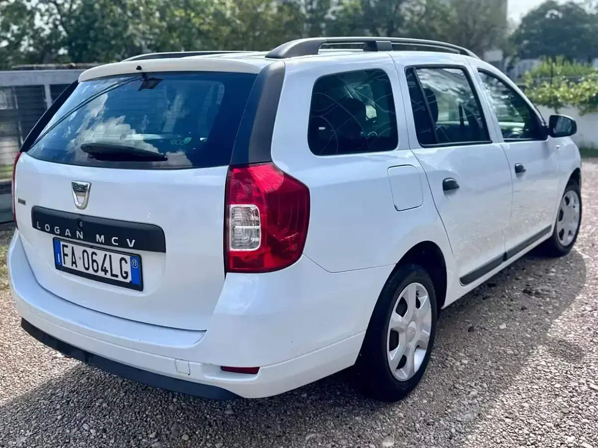 Usata Dacia Logan MCV 75 CV (55 kW) 2015 Bianco Station wagon