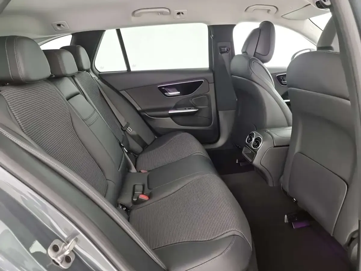 Usata Mercedes C220 Advanced 197 CV (144 kW) 2024 Other Station wagon