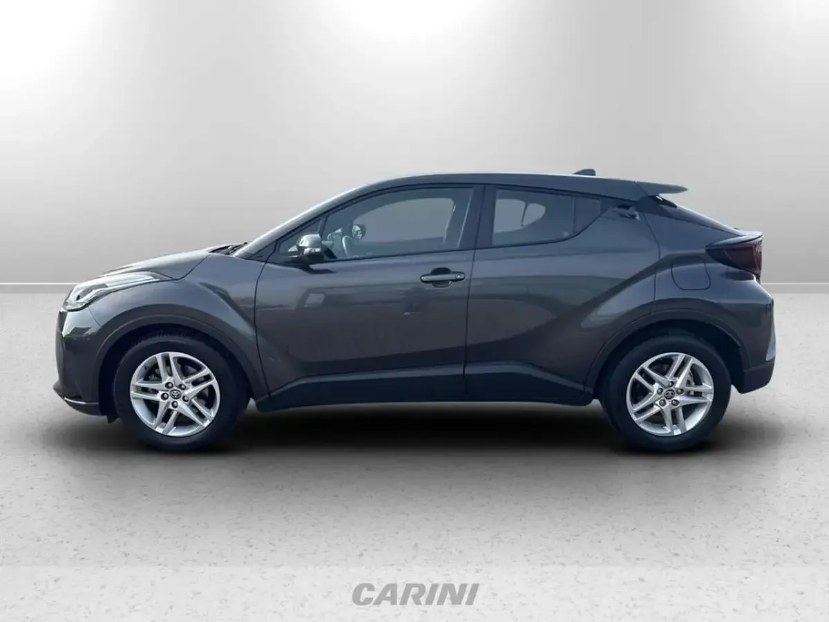 Usata Toyota C-HR Trend 140 CV (102 kW) 2023 Grigio SUV