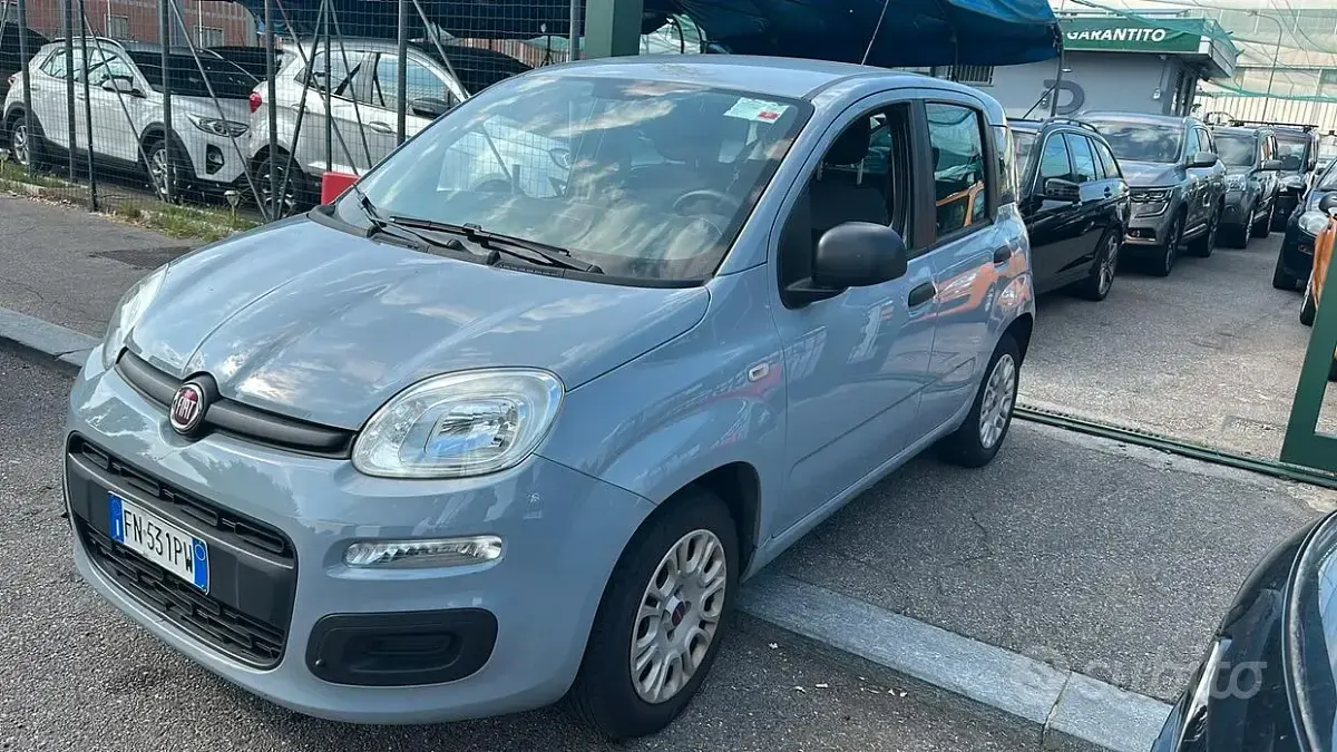 Usata Fiat Panda Lounge 69 CV (50 kW) 2018 Grigio Utilitaria