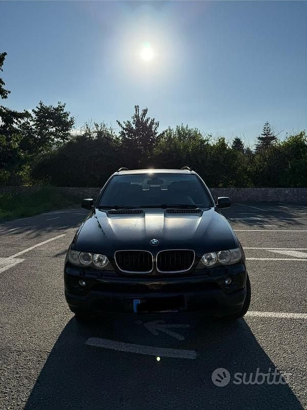 Nero Usata 2005 BMW X5 SUV | 5500 € (Buon prezzo) - Immagine 1/4