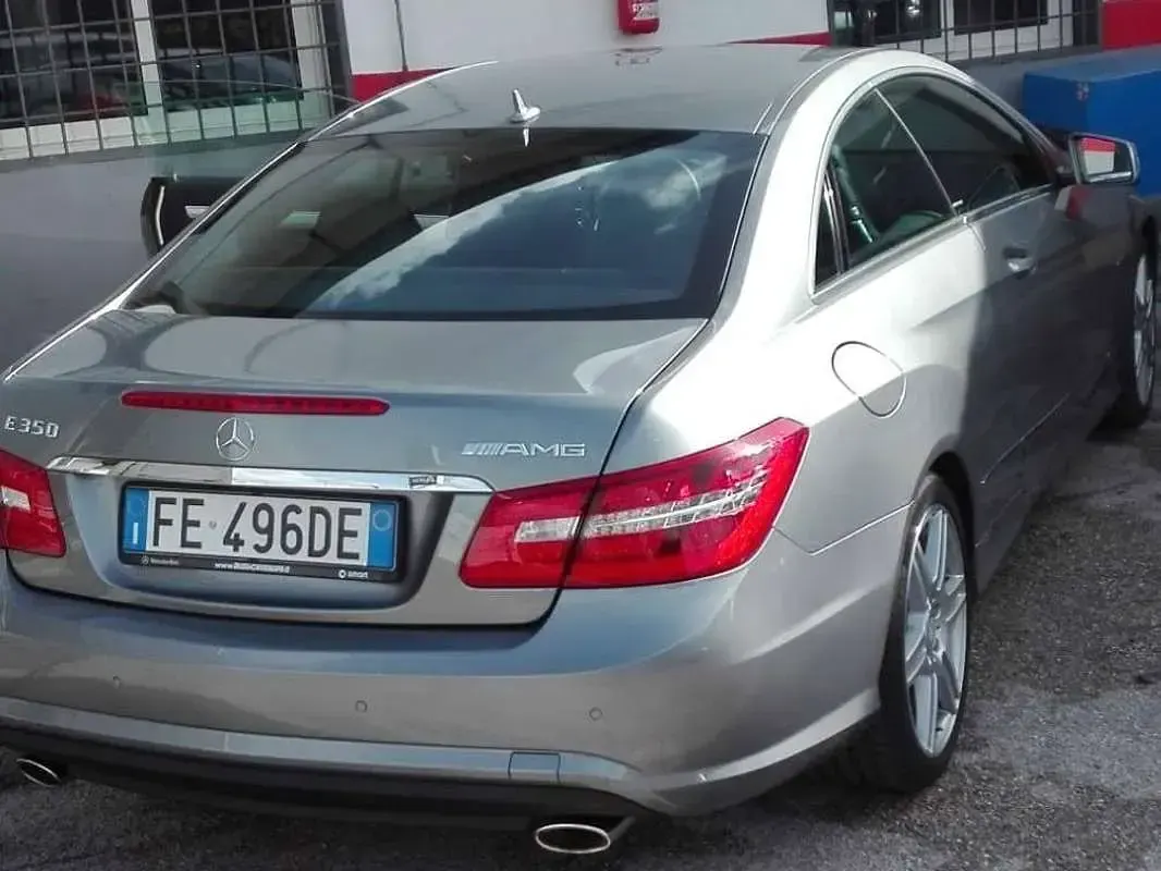 Gebraucht Mercedes E350 265 PS (194 kW) 2014 Grau Coupé