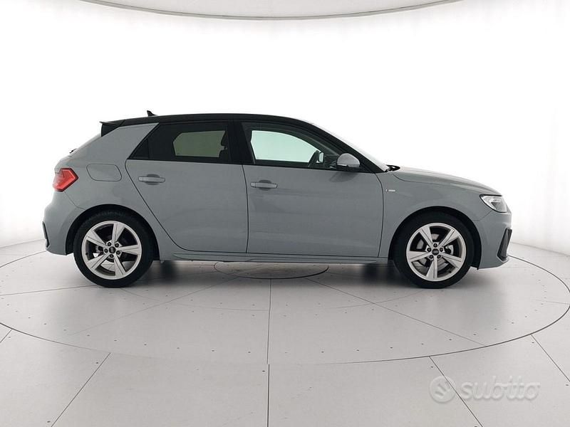 Usata Audi A1 Sportback S-Line 150 CV (110 kW) 2024 Grigio freccia perla nero mito Utilitaria