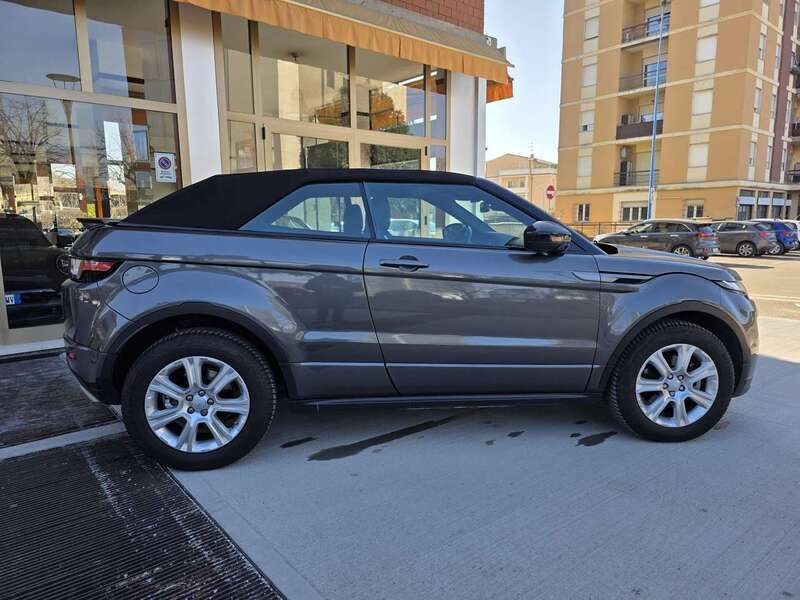 Usata Land Rover Range Rover evoque 150 CV (110 kW) 2017 Grigio SUV