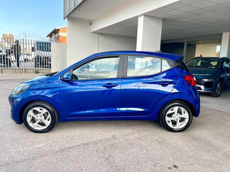 Usata Hyundai i10 67 CV (49 kW) 2023 Blu Utilitaria