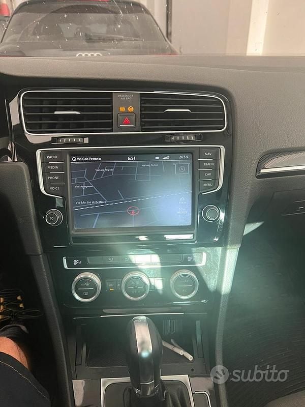 Usata VW Golf VII 110 CV (80 kW) 2013 Bianco Utilitaria