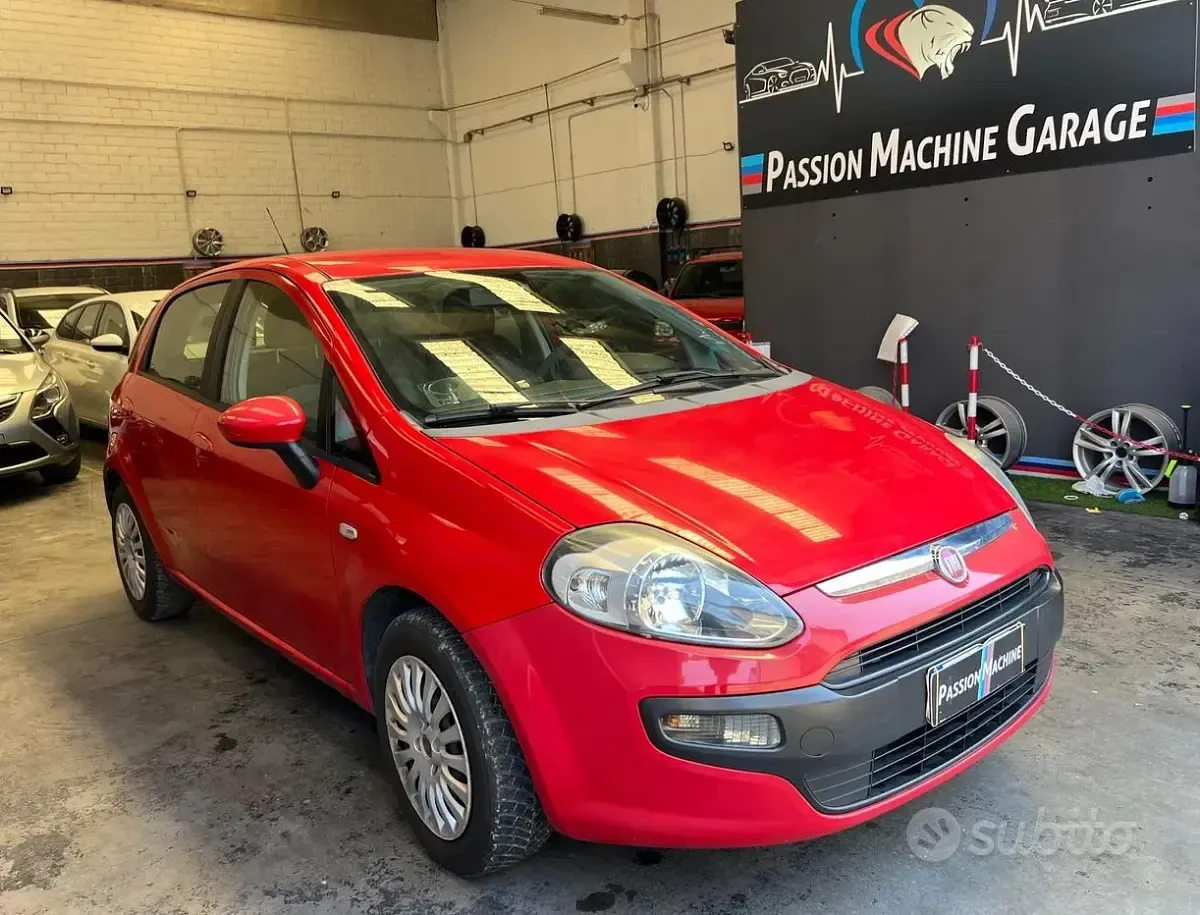 Usata Fiat Punto Evo Dynamic 77 CV (56 kW) 2010 Utilitaria