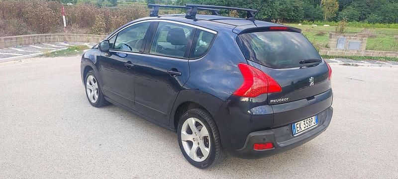 Usata Peugeot 3008 Active 111 CV (81 kW) 2011 Blu/azzurro Monovolume