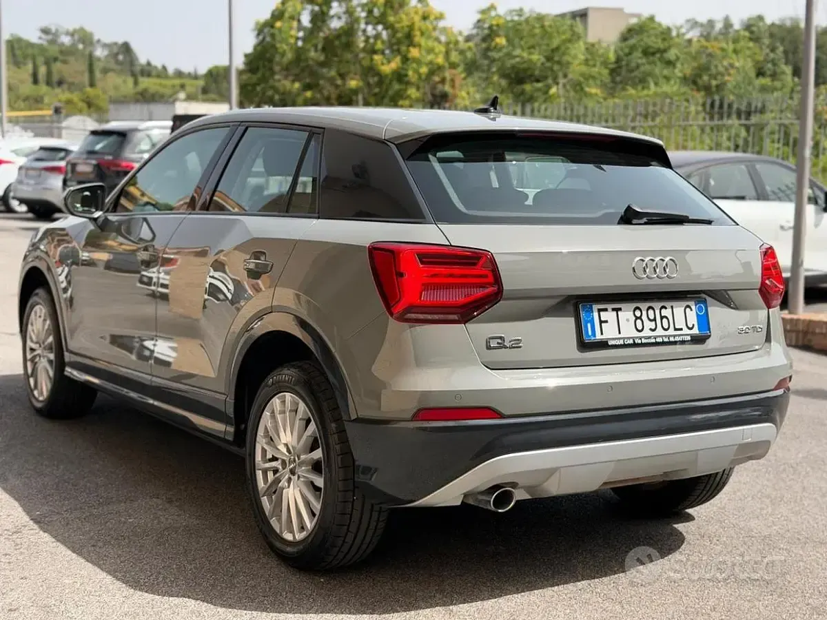 Usata Audi Q2 Design 116 CV (85 kW) 2018 Grigio SUV