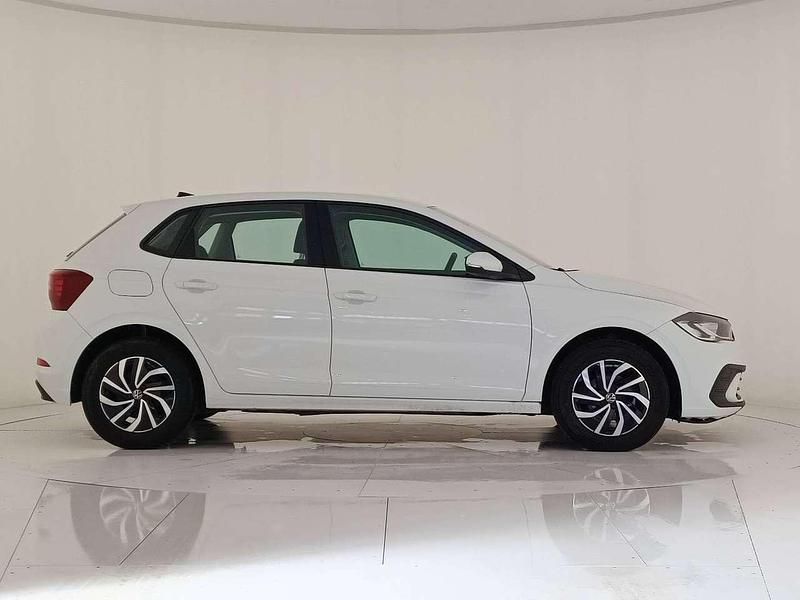 Usata VW Polo Life 95 CV (69 kW) 2023 Bianco Utilitaria
