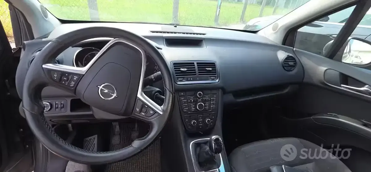 Usata Opel Meriva 95 CV (69 kW) 2011 Marrone Monovolume