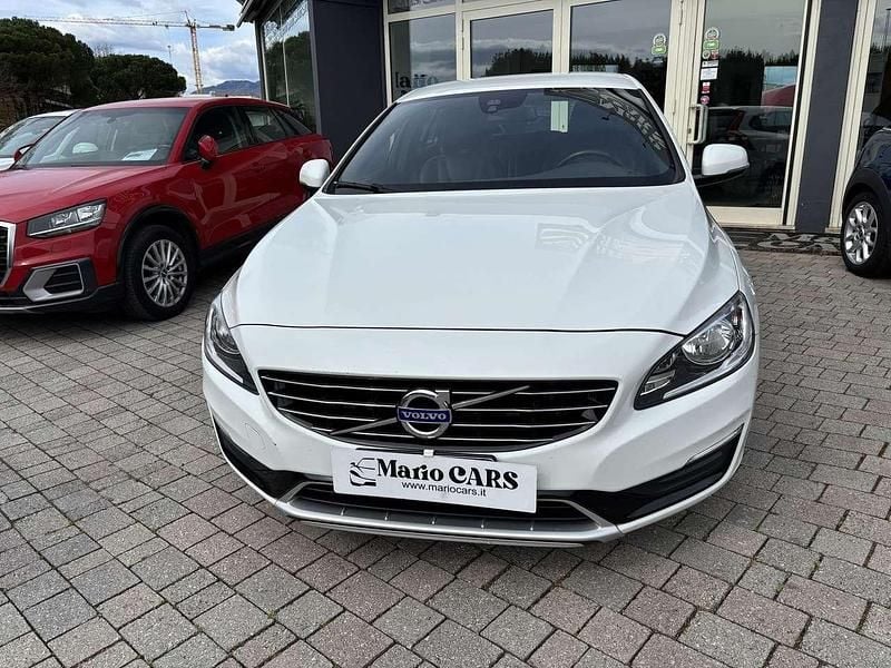 Usata Volvo V60 Dynamic 120 CV (88 kW) 2017 Bianco Station wagon