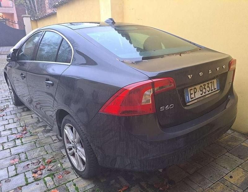 Usata Volvo S60 Business Edition 136 CV (100 kW) 2013 Grigio Berlina