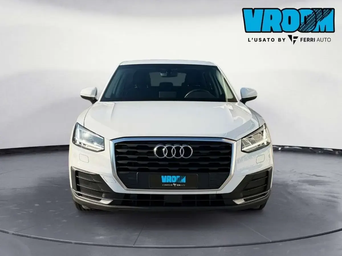 Usata Audi Q2 Business 150 CV (110 kW) 2018 Bianco SUV