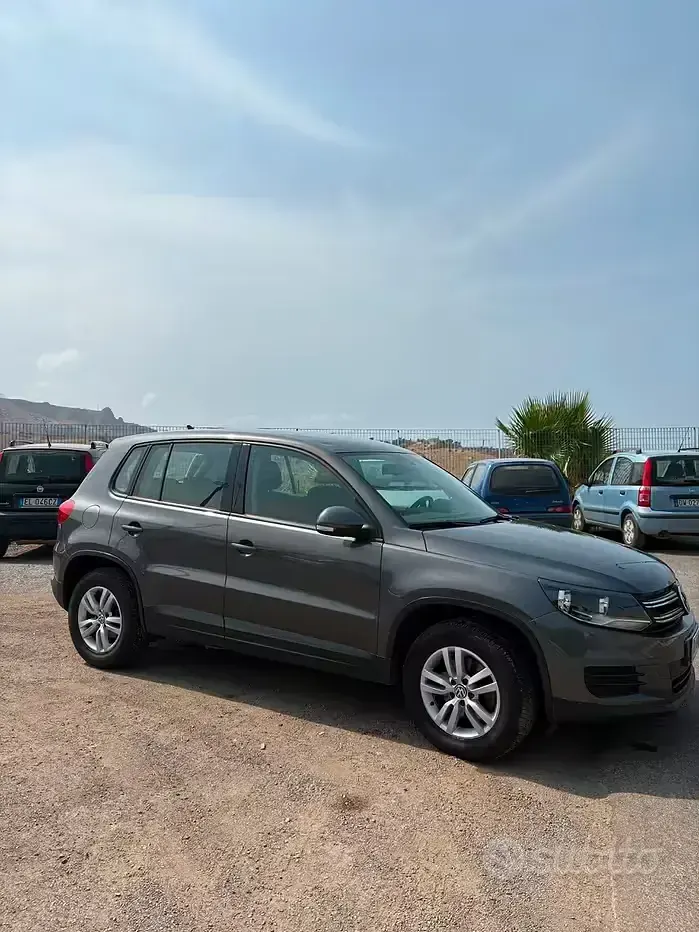 Usata VW Tiguan 110 CV (80 kW) 2012 Grigio SUV