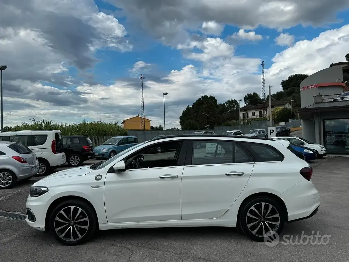 Usata Fiat Tipo Lounge 120 CV (88 kW) 2018 Bianco Station wagon