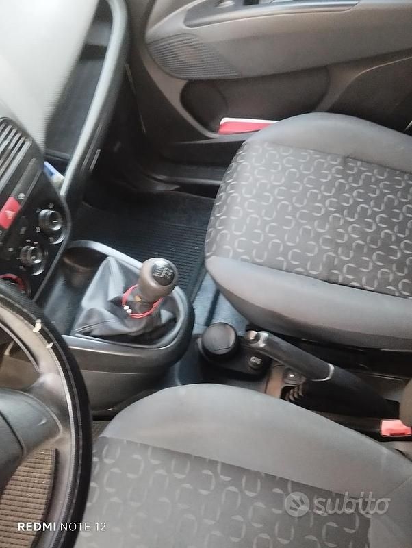 Bianco Usata 2013 Fiat Doblò Monovolume | 4500 € - Immagine 1/4