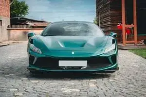 Usata Ferrari F8 720 CV (529 kW) 2022 Verde Coupé