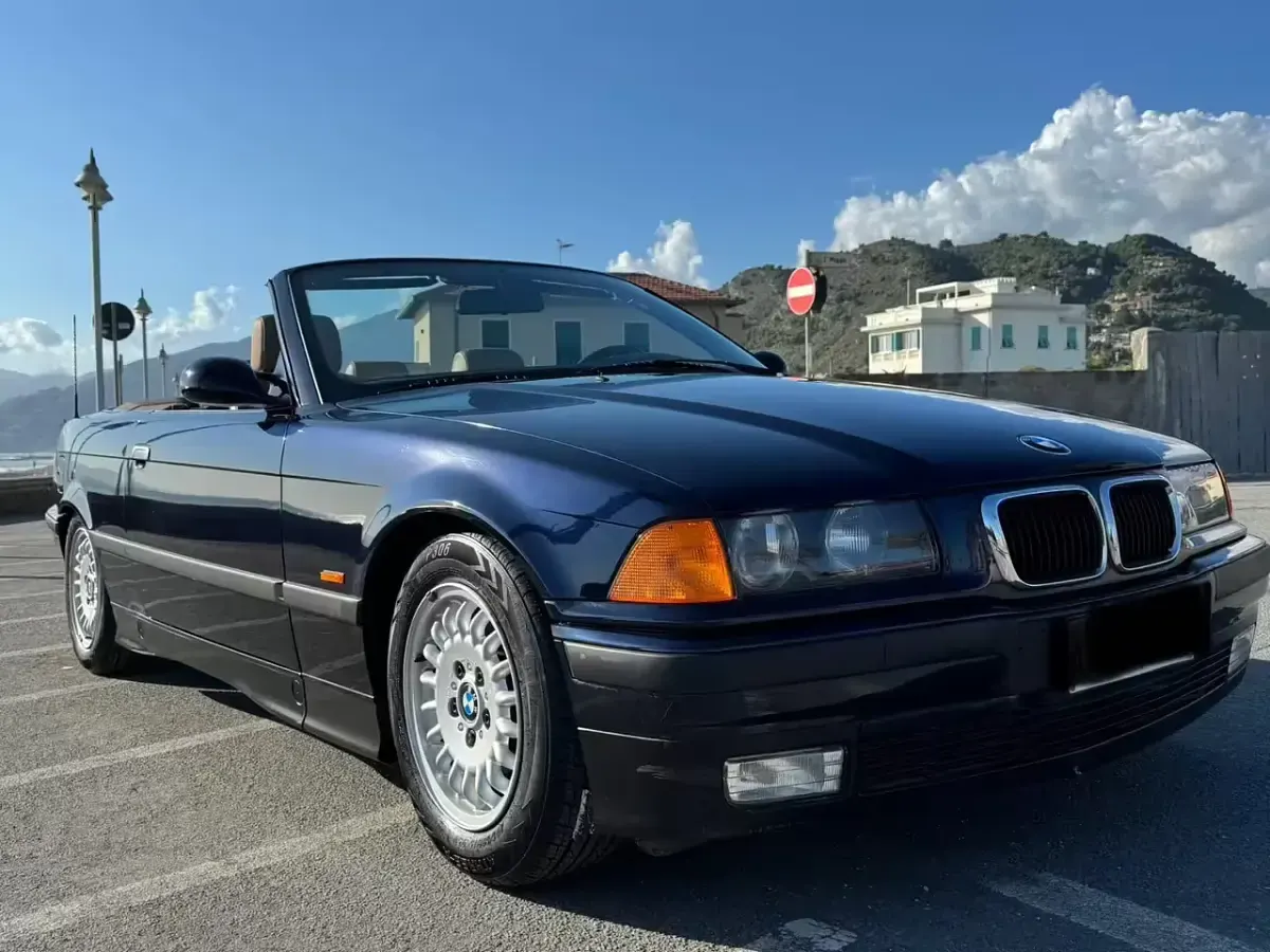 Usata BMW 320 149 CV (109 kW) 1998 Blu Cabrio