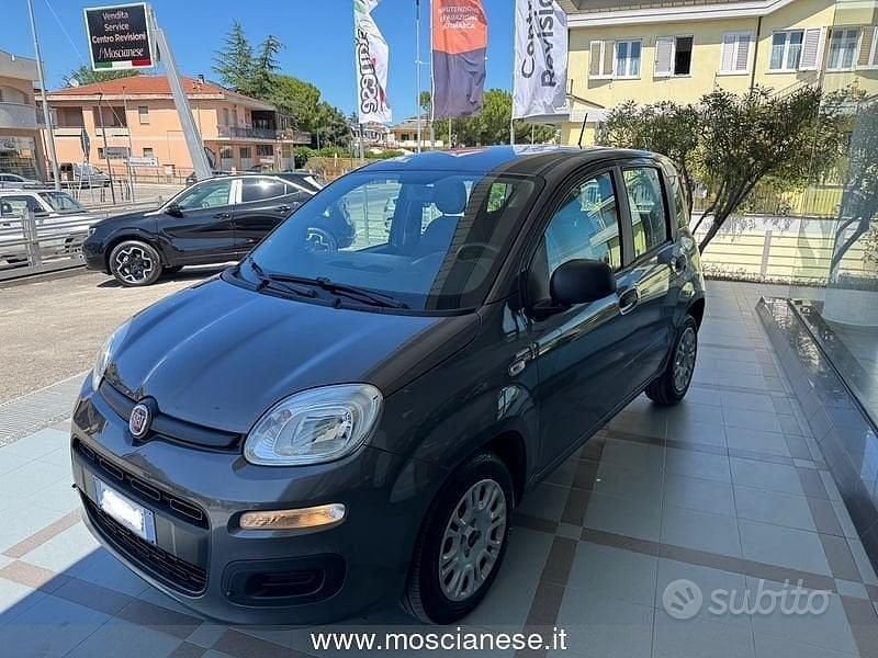 Grigio Usata 2020 Fiat Panda Easy Due volumi | 9900 € (Buon prezzo) - Immagine 1/4
